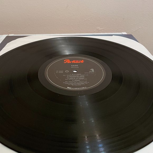 Sade PROMISE original Portrait gatefold Lp - Mint - Picture 5 of 5